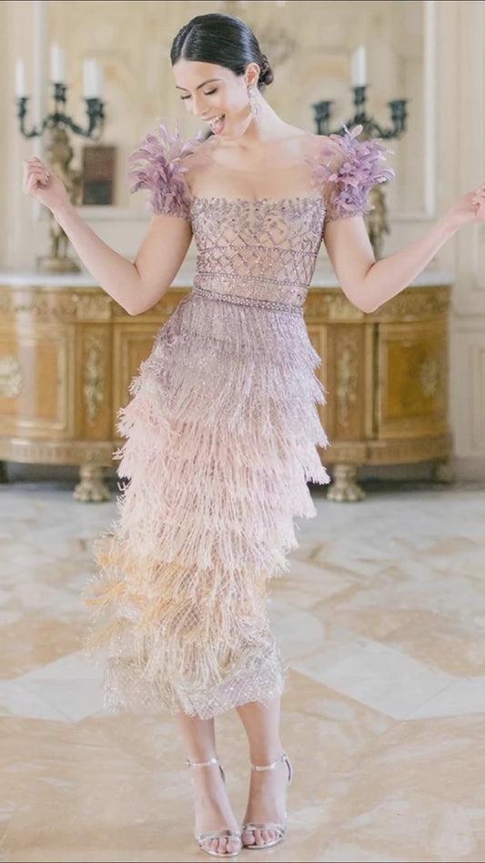 Eleganti Abiti da Sera Lilac di Dubai con Piume e Nappine per Donne: Moda di Lusso per Matrimoni e Feste da Celebrità