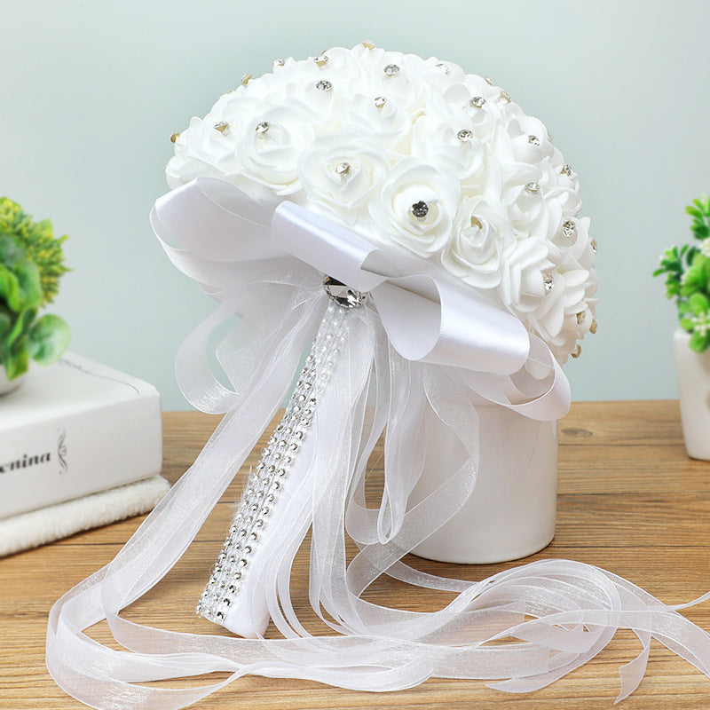 Bouquet da sposa fatto a mano con fiori artificiali in nastro di seta di rosa - Bridetobe.it