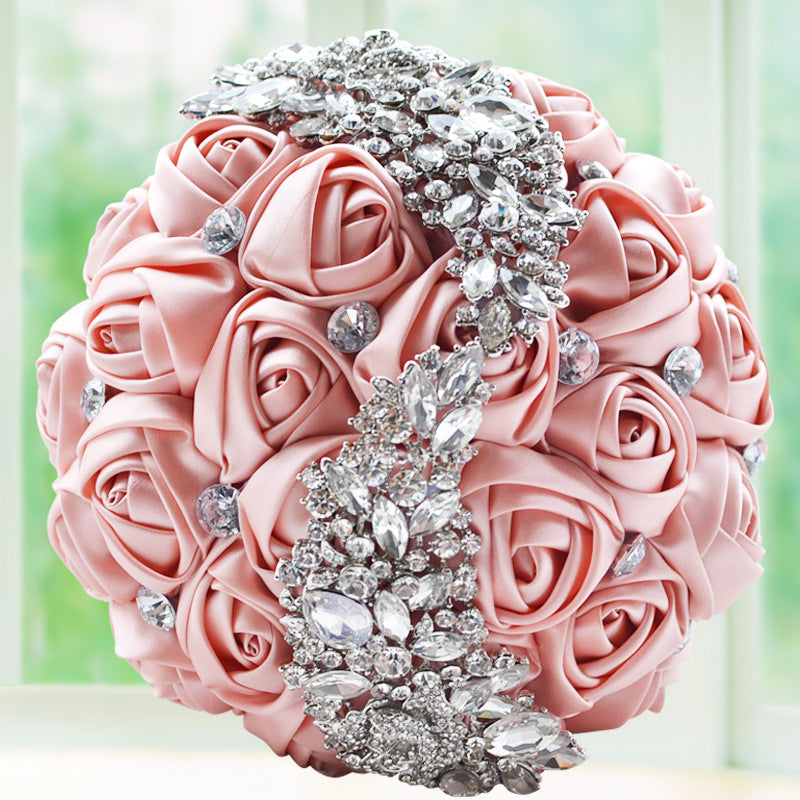 Bouquet da sposa in seta con schiuma e strass fatti a mano - Bridetobe.it
