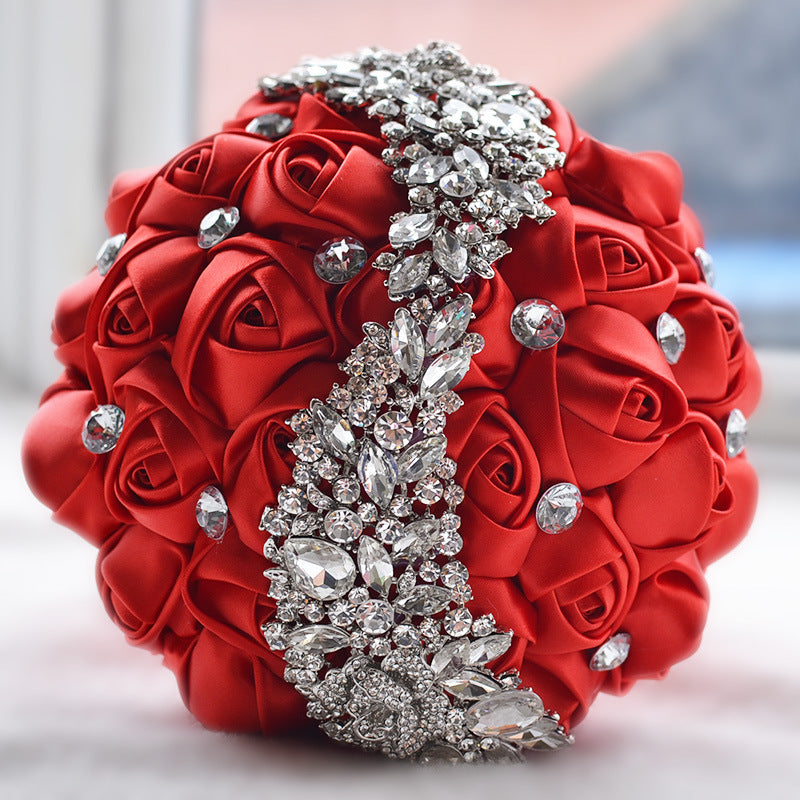 Bouquet da sposa in seta con schiuma e strass fatti a mano - Bridetobe.it