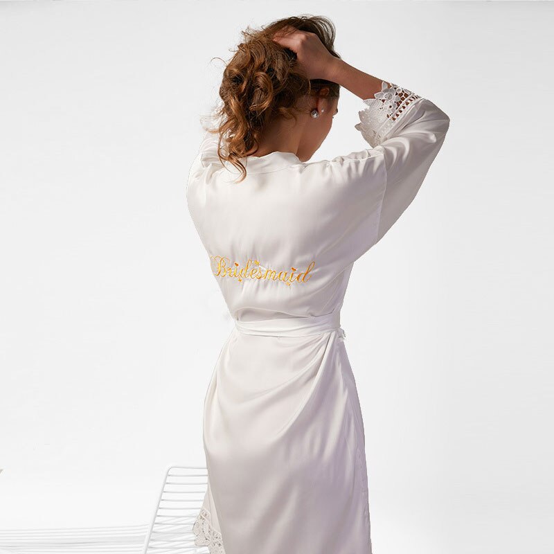Vestaglia Personalizzata da Sposa in Seta con Pizzo - Abito da Notte per Spose e Damigelle d'Onore - Bridetobe.it