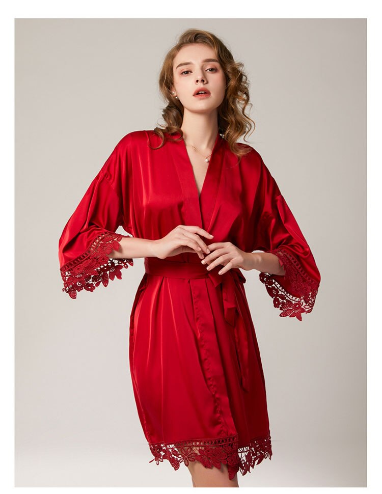 Vestaglia Personalizzata da Sposa in Seta con Pizzo - Abito da Notte per Spose e Damigelle d'Onore - Bridetobe.it