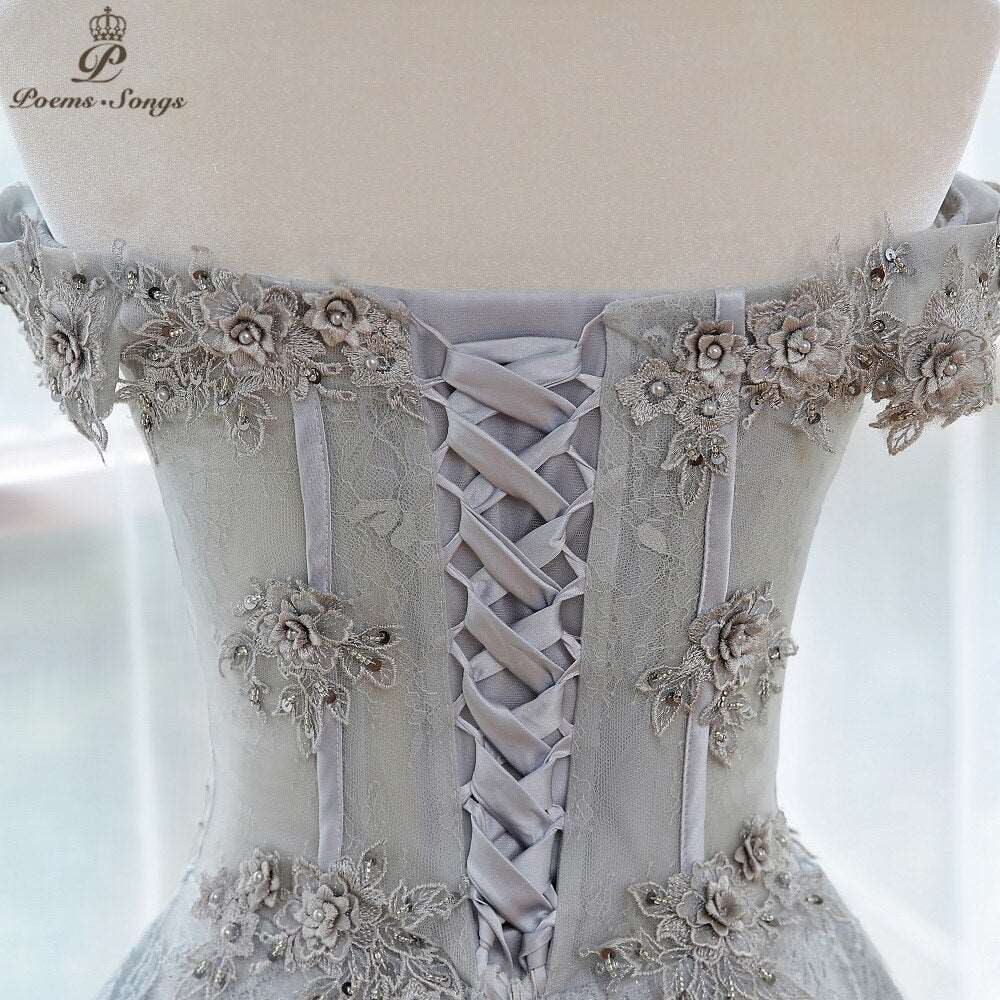 Abito da cerimonia elegante con paillettes e merletti grigi a fiori - Bridetobe.it