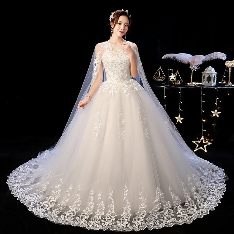 2023 Vintage Wedding Dress with Elegant Court Train and Lace Embroidery - Princess Style