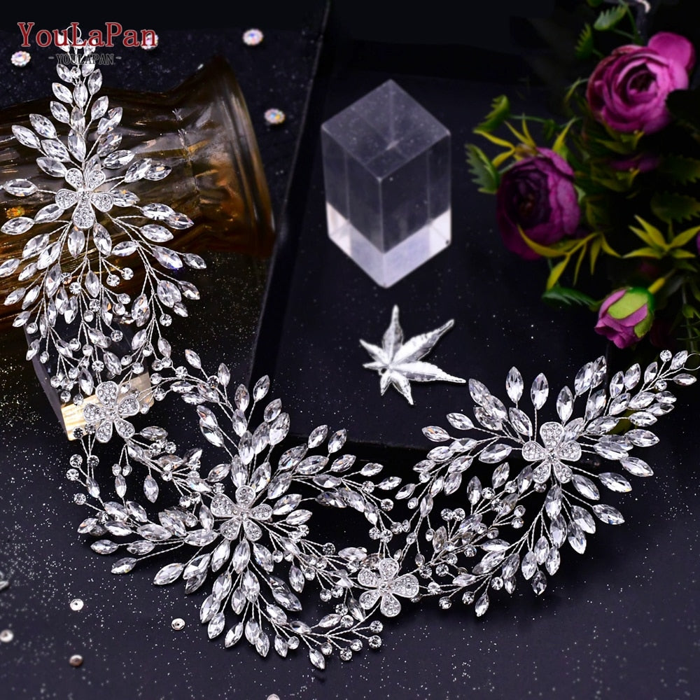 Fascia per capelli Nuziale con Strass a Forma di Fiore Fatto a Mano con Cristalli per un Look di Lusso" - Bridetobe.it