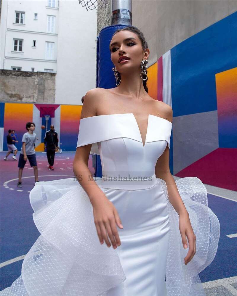 Abito da sposa di lusso 2023 in tulle a pois con gonna a sirena staccabile e ruches - Bridetobe.it