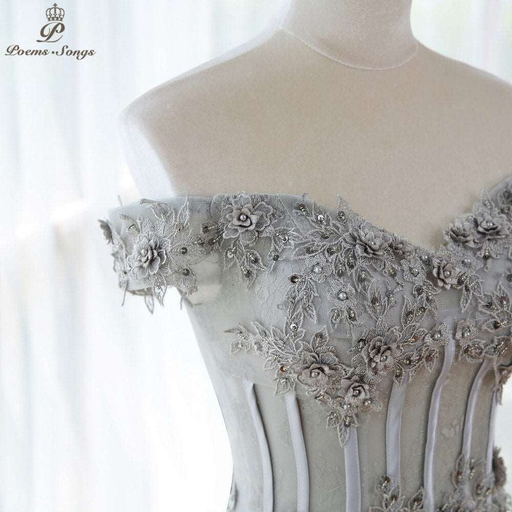 Abito da cerimonia elegante con paillettes e merletti grigi a fiori - Bridetobe.it