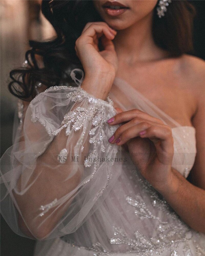 Abito da Sposa Vintage Principessa con Glitter, Perle, Pizzo e Spalla Scoperta - Bridetobe.it