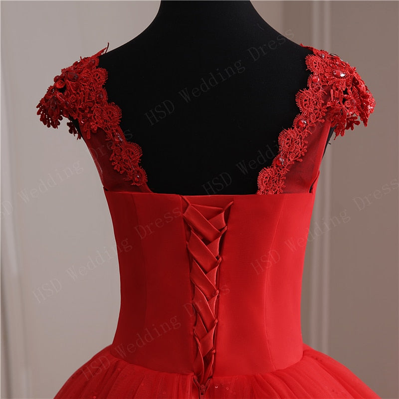 Abito da ballo senza maniche in pizzo, stile dolce principessa - Bridetobe.it