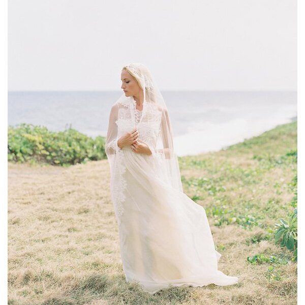 Velo da sposa artigianale di lusso in pizzo bianco avorio a strati lunghi da 2m 3m 4m per matrimonio in cattedrale - Bridetobe.it