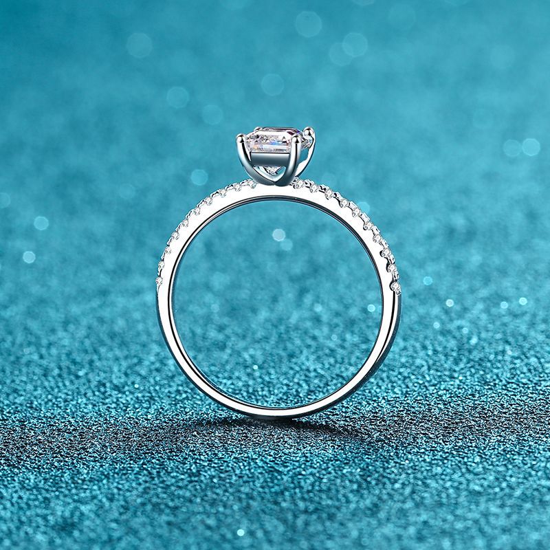 Anello di fidanzamento con diamante moissanite taglio Radiant 2/1ct GRA certificato in argento sterling 925 placcato - Bridetobe.it