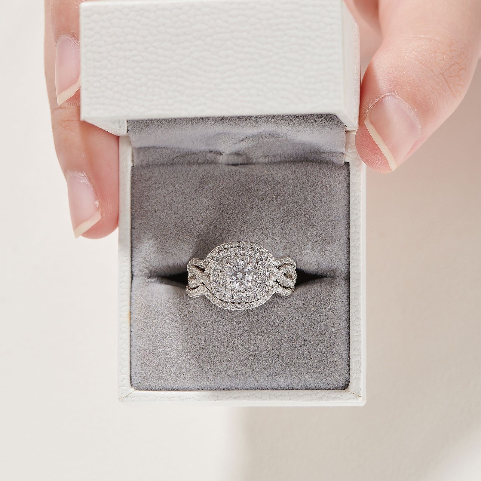 Set di 3 Anelli da Fidanzamento/Matrimonio in Argento Sterling 925 con Simulazione di Diamante in Zirconia Cubica - Bridetobe.it