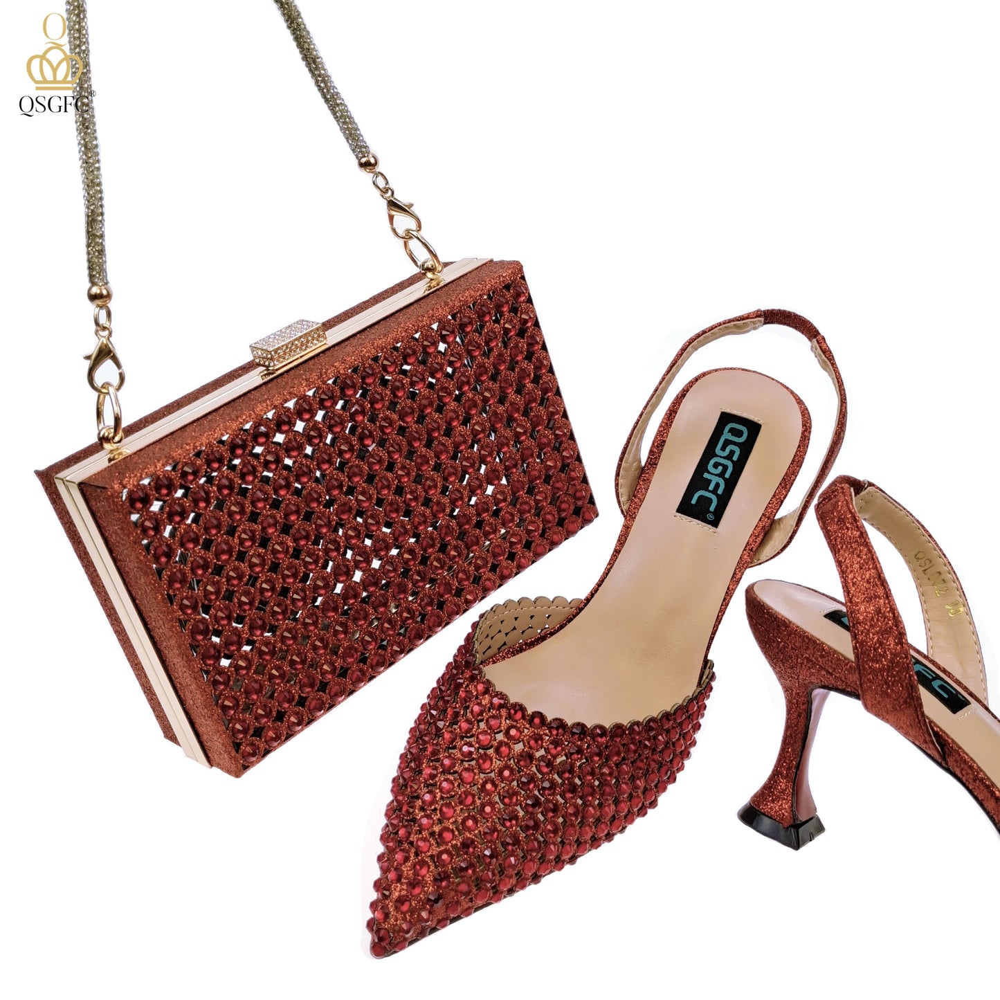 Scarpe e borsa artigianali italiane dallo stile popolare a ritagli per donne: eleganti, colorate e perfette per feste e matrimoni - Bridetobe.it