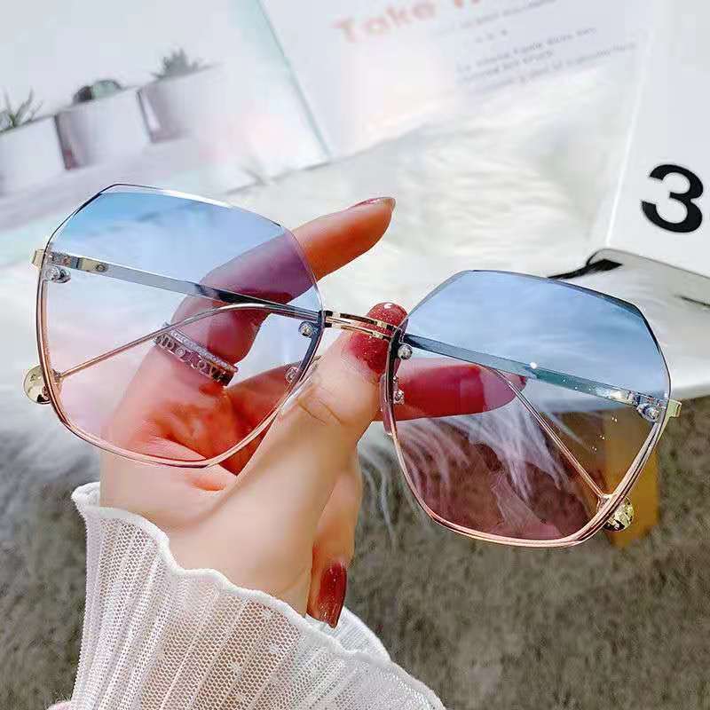 Occhiali da sole rotondi da donna designer di marca gradiente Moda occhiali da sole Donna senza montatura in metallo Oculos De Sol designer di lusso - Bridetobe.it