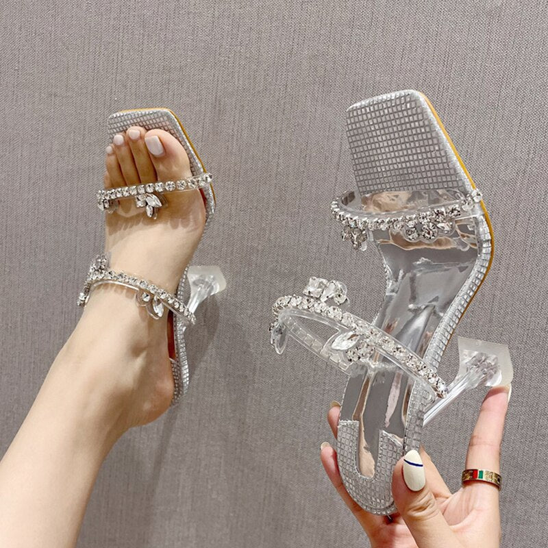Sandali con Tacco di Cristalli Fatti a Mano per la Sposa - Facili da Indossare - Bridetobe.it