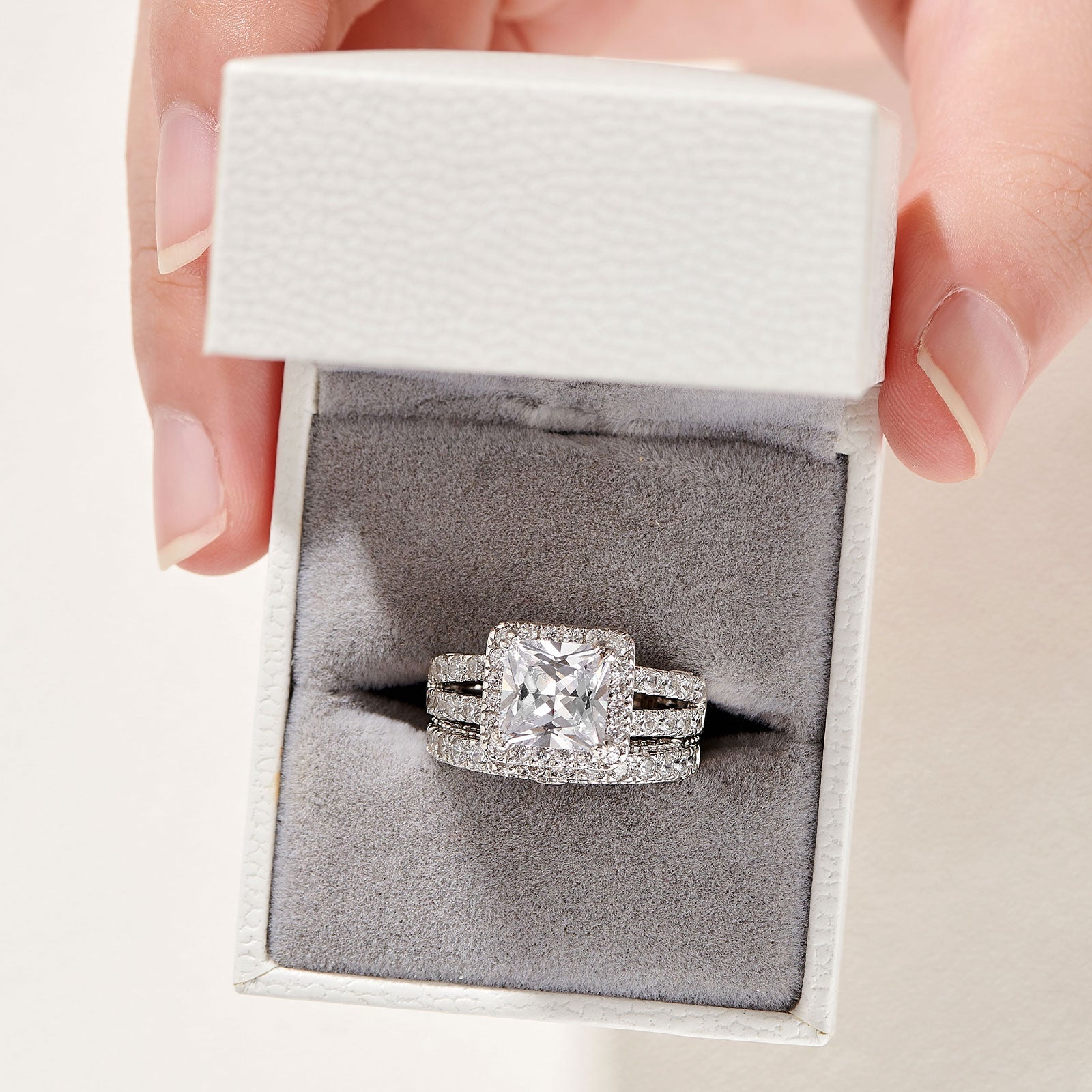 Set di anelli di fidanzamento in zircone 2 pezzi, argento sterling 925 massiccio, 4 carati taglio principessa AAAAA CZ - Bridetobe.it