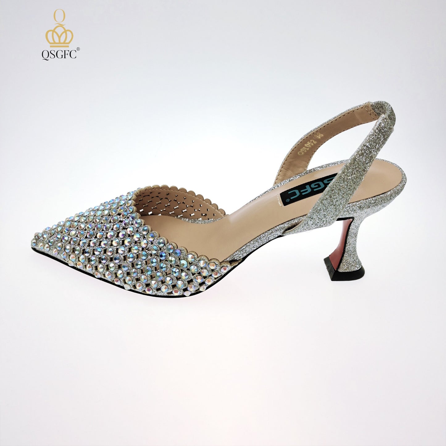 Scarpe e borsa artigianali italiane dallo stile popolare a ritagli per donne: eleganti, colorate e perfette per feste e matrimoni - Bridetobe.it