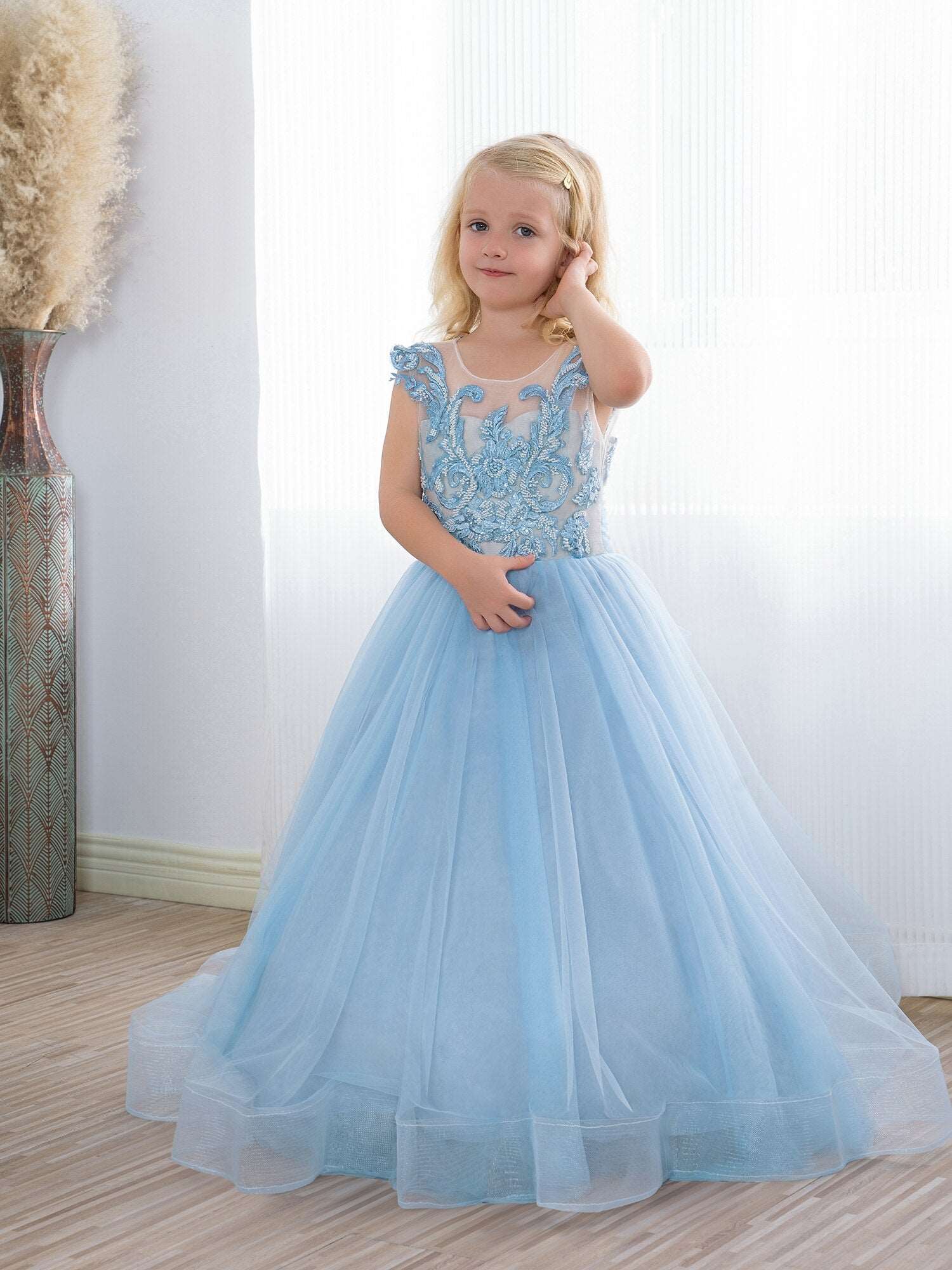 Abito da ballo Principessa A-Linea con Applicazioni in Pizzo di Fiore Fatato Blu Chiaro per Ragazza d'Onore al Matrimonio - Bridetobe.it