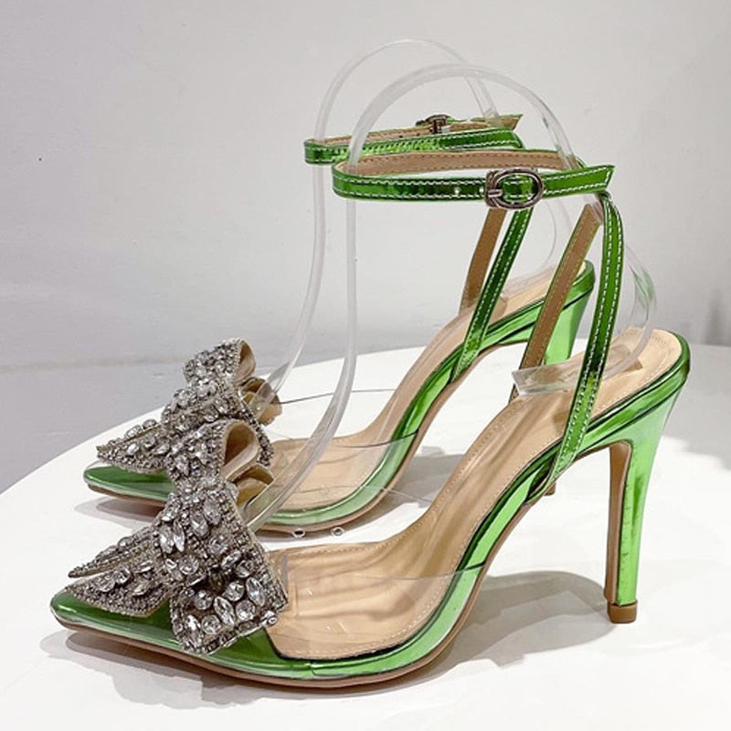 Tacchi alti da sposa estivi Scarpe da donna verde con punta a punta in cristallo con fiocco in cristallo sexy Pompe in PVC trasparente Sandali da festa - Bridetobe.it