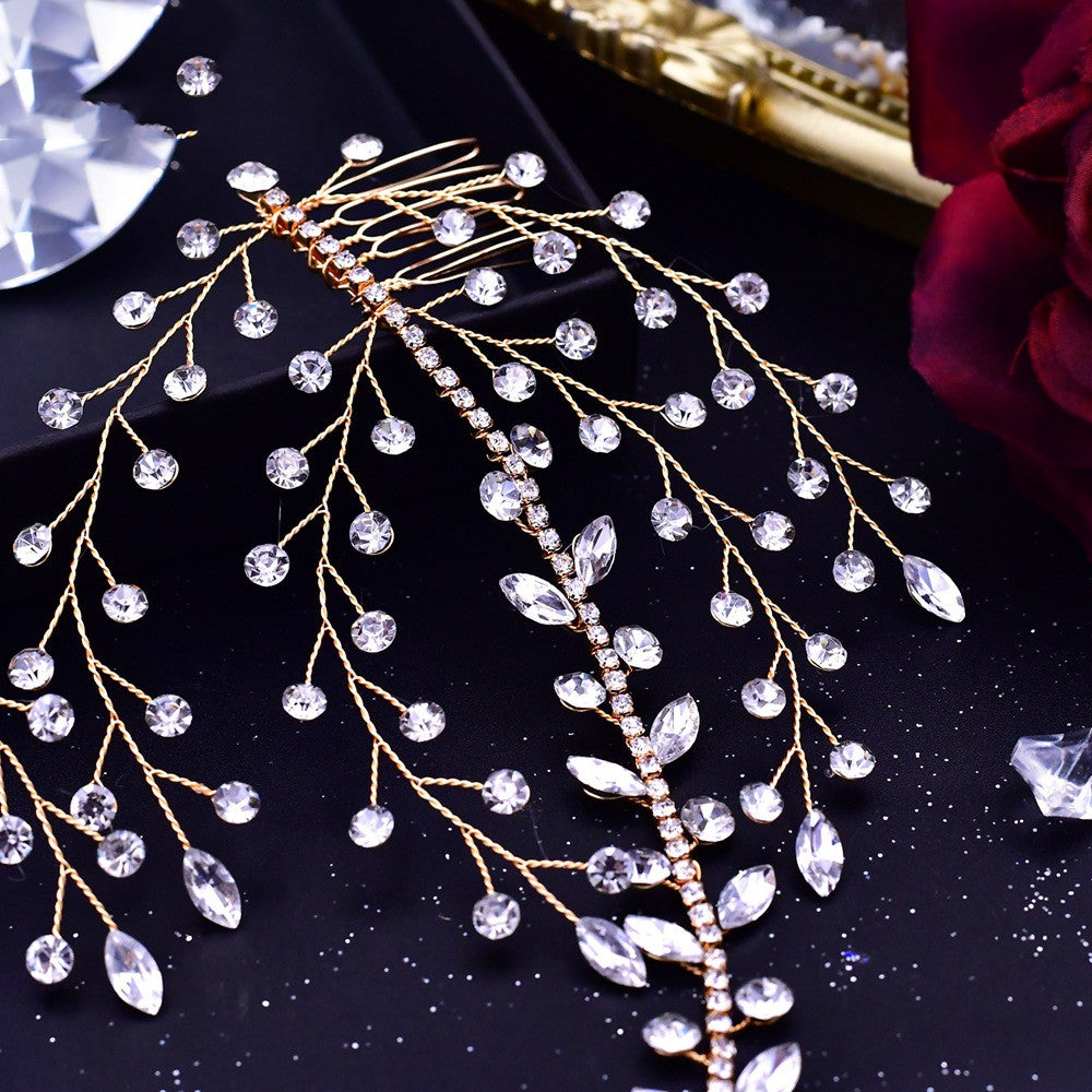 Tiara con strass e cristalli per accessori per capelli da sposa: eleganza regale per il tuo grande giorno" - Bridetobe.it