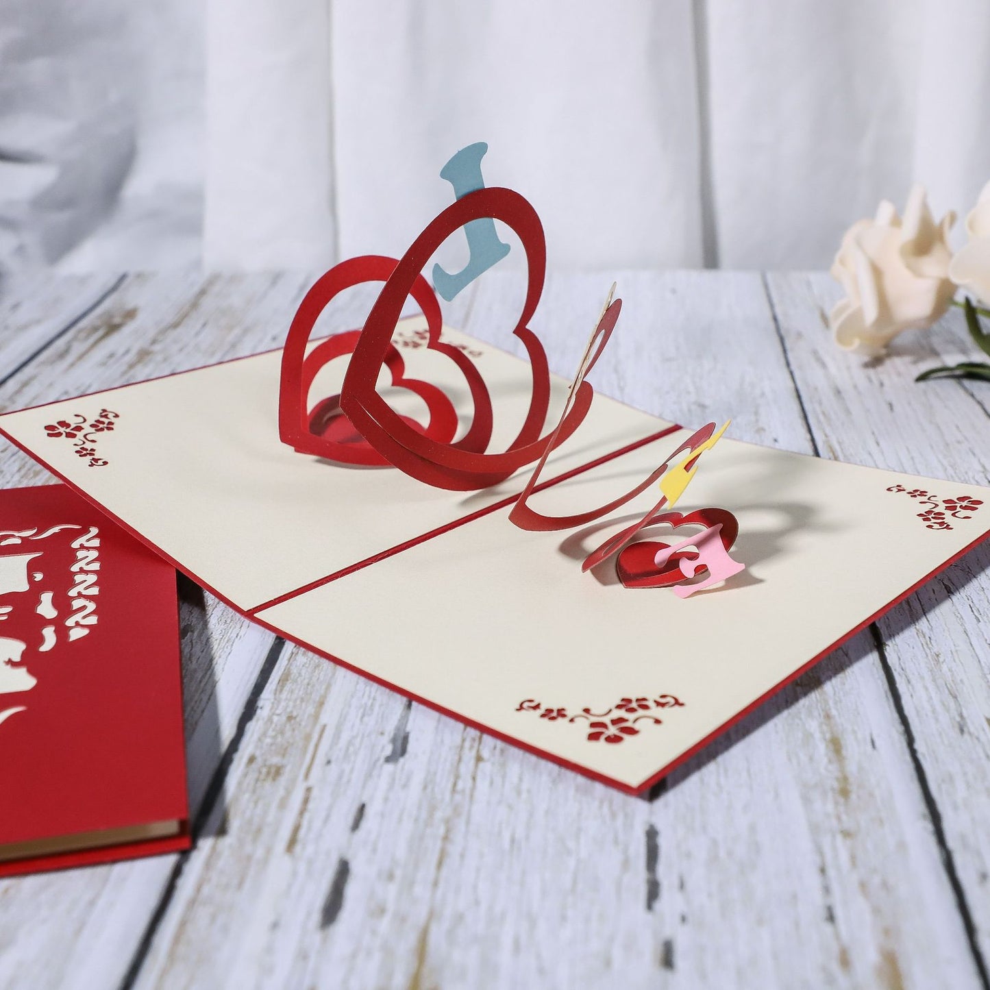 Biglietto di San Valentino Fidanzamento Laser Cut 3D per Amanti delle Carte d'Impegno, Regalo per Anniversari - Bridetobe.it