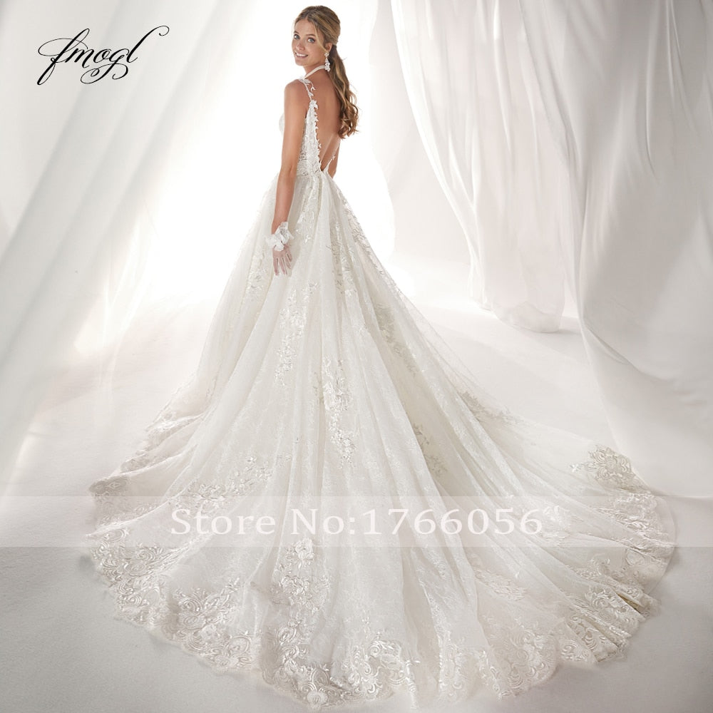 Vestito da Sposa Boho con Scollo a Cuore, Pizzo Sensuale, Schiena Scoperta e Spalline Sottili con Applicazioni e Perline