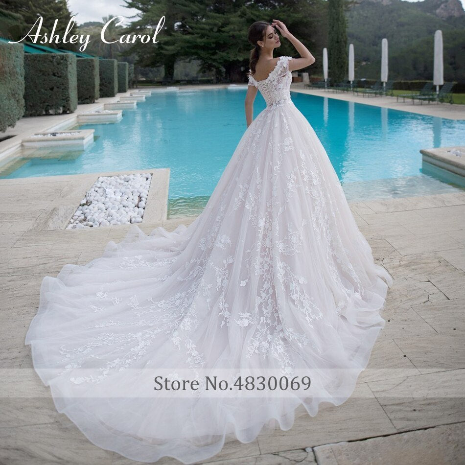 Abito da sposa di lusso 2023 con spalle scoperte tulle organza di alta qualità fiori di perline abito da sposa principessa con lacci - Bridetobe.it