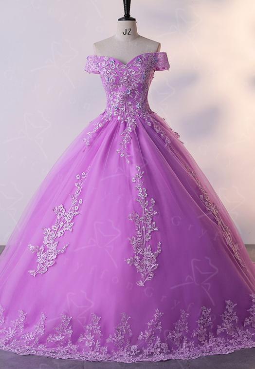 Abito da Quinceanera con Strascico: Elegante Abito da Ballo Scollo a Barchetta, lussuoso Abito da Festa Taglie Forti, Abito da Ballo da Sera