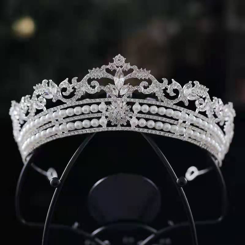 Diademi nuziali di cristallo di colore argento diverso di lusso Corona di strass Pageant Diadema Collares Copricapo Accessori per capelli da sposa - Bridetobe.it