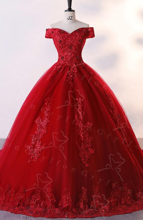 Abito da Quinceanera con Strascico: Elegante Abito da Ballo Scollo a Barchetta, lussuoso Abito da Festa Taglie Forti, Abito da Ballo da Sera