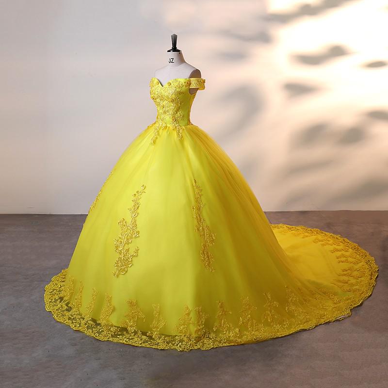 Abito da Quinceanera con Strascico: Elegante Abito da Ballo Scollo a Barchetta, lussuoso Abito da Festa Taglie Forti, Abito da Ballo da Sera