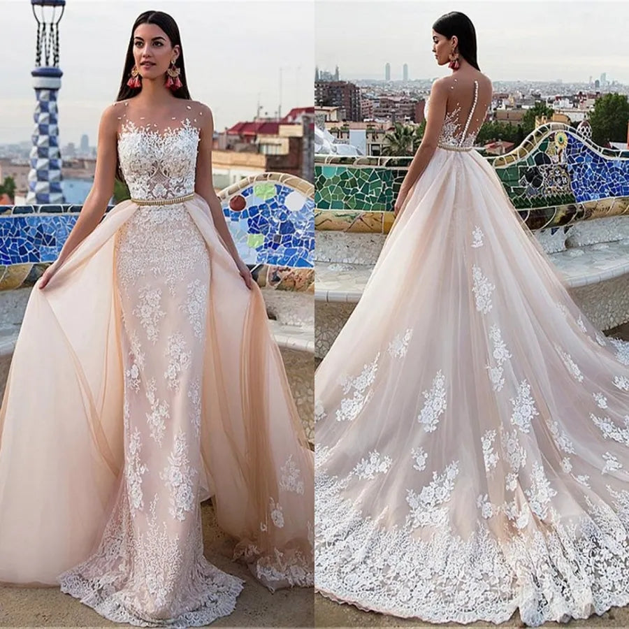 Abito da sposa lussuosa senza maniche in tulle Champagne 2 in 1, con cintura dorata rimovibile e applicazioni in pizzo - Bridetobe.it