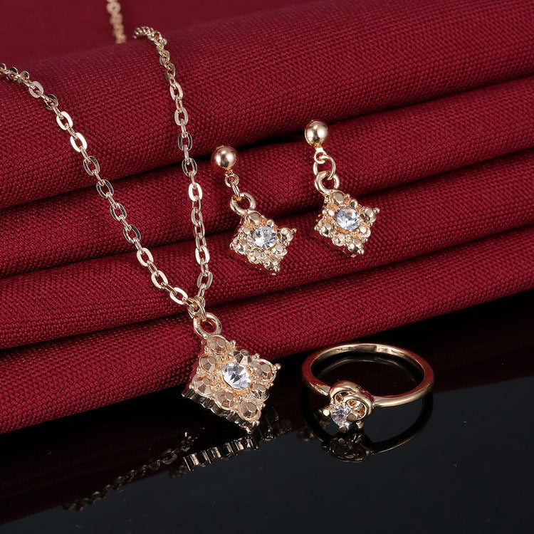 Set di gioielli da sposa in oro rosa 18K - Bridetobe.it