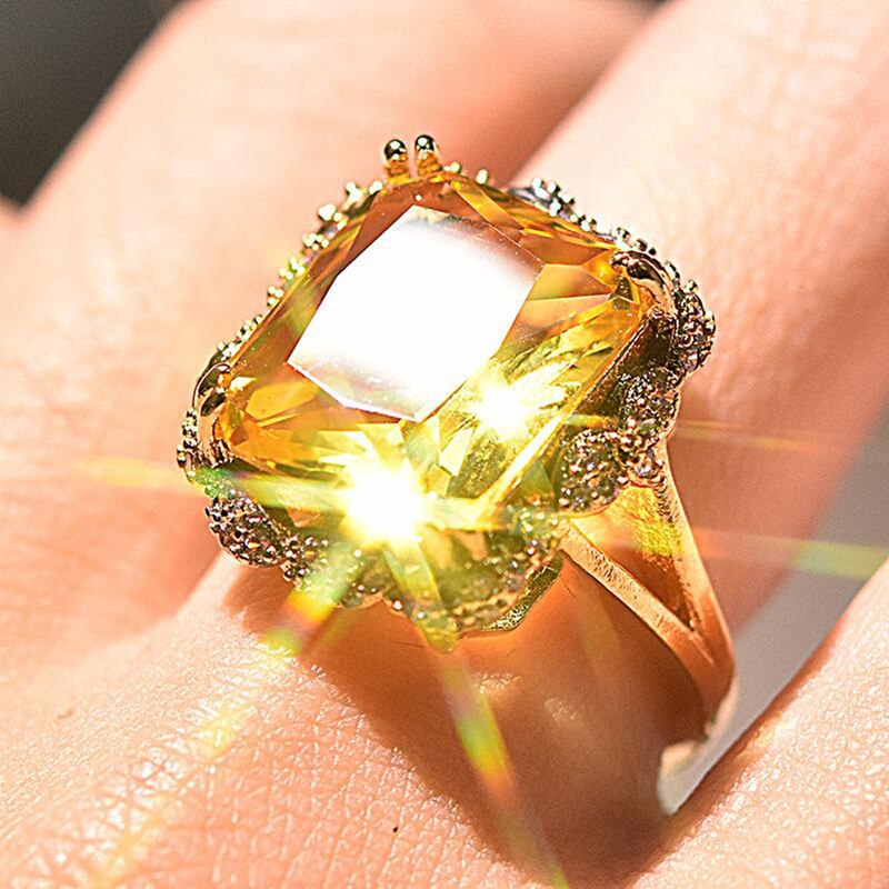 Anello di fidanzamento Hyperbole 14K oro giallo zaffiro colorato zirconia diamante placcato in argento 925 - Bridetobe.it