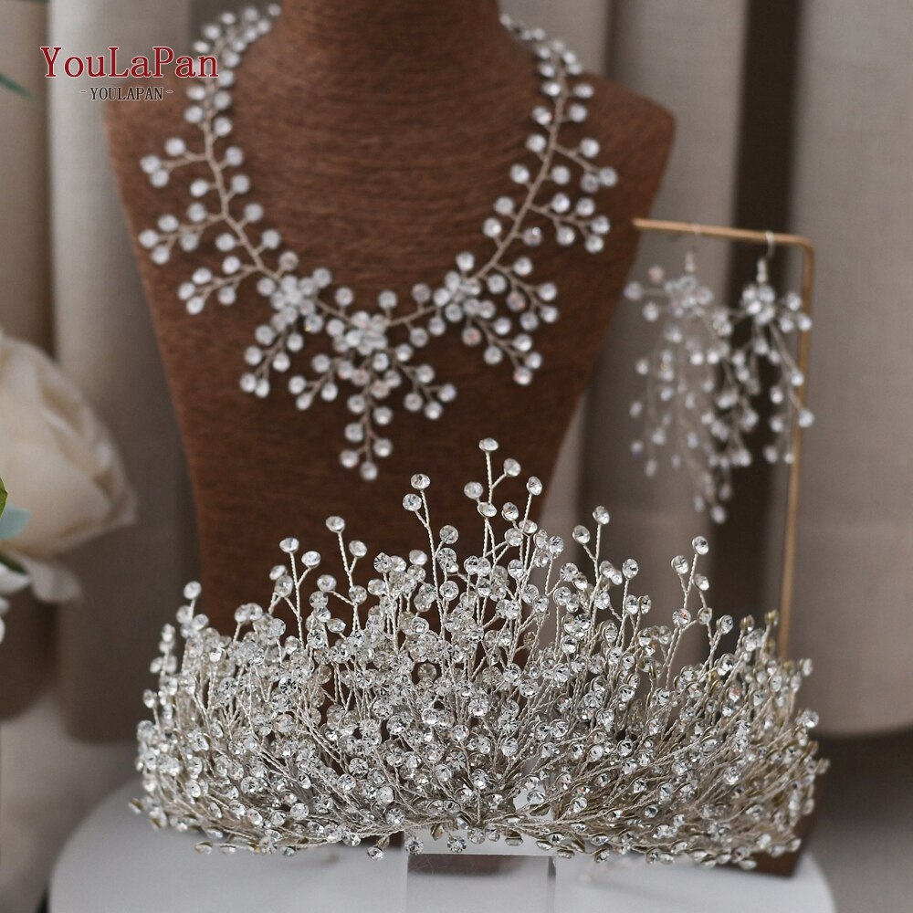 Accessori di lusso per acconciature da sposa con diamanti e corone diademi in strass - Bridetobe.it