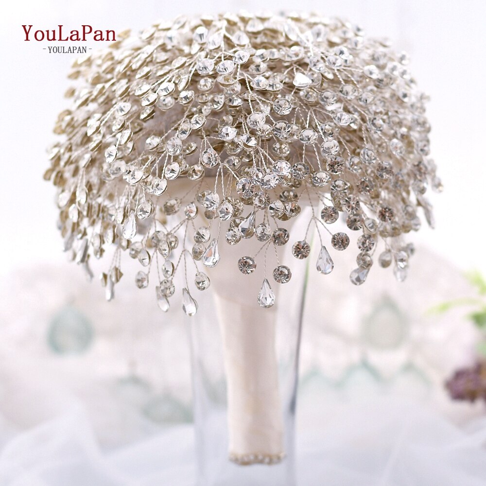 Bouquet da sposa fatto a mano con pietre preziose di diamanti, perle e argento - Bridetobe.it