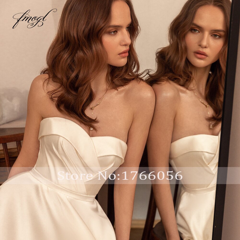 Abito da sposa Fmogl Sexy Sweetheart Matte Satin Vintage Luxury con Plissettature - Linea A con Strascico" - Bridetobe.it