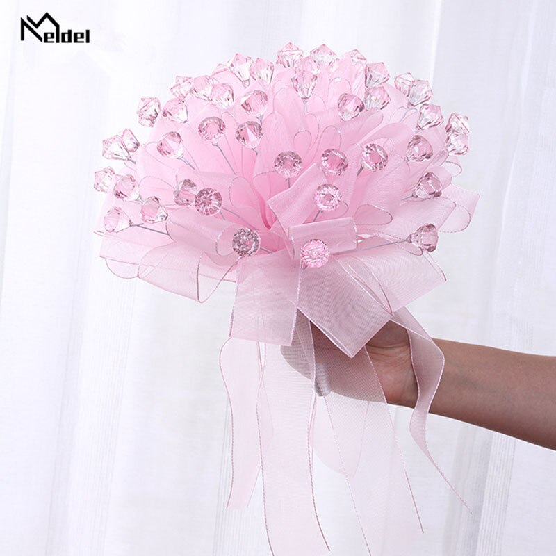 Bouquet da sposa fatto a mano con perle, acrilico e strass - Bridetobe.it