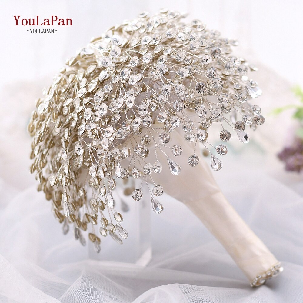 Bouquet da sposa fatto a mano con pietre preziose di diamanti, perle e argento - Bridetobe.it