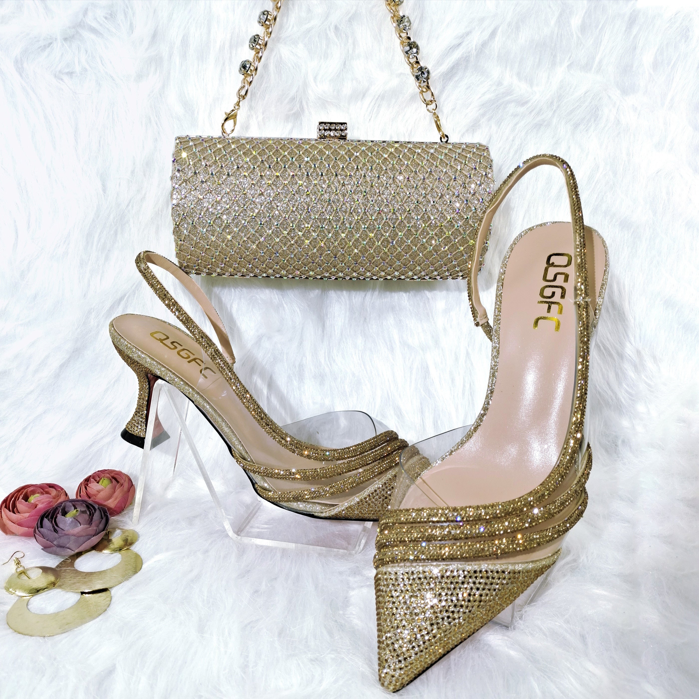 Scarpe da sposa con borsa fatte a mano in oro.argento e