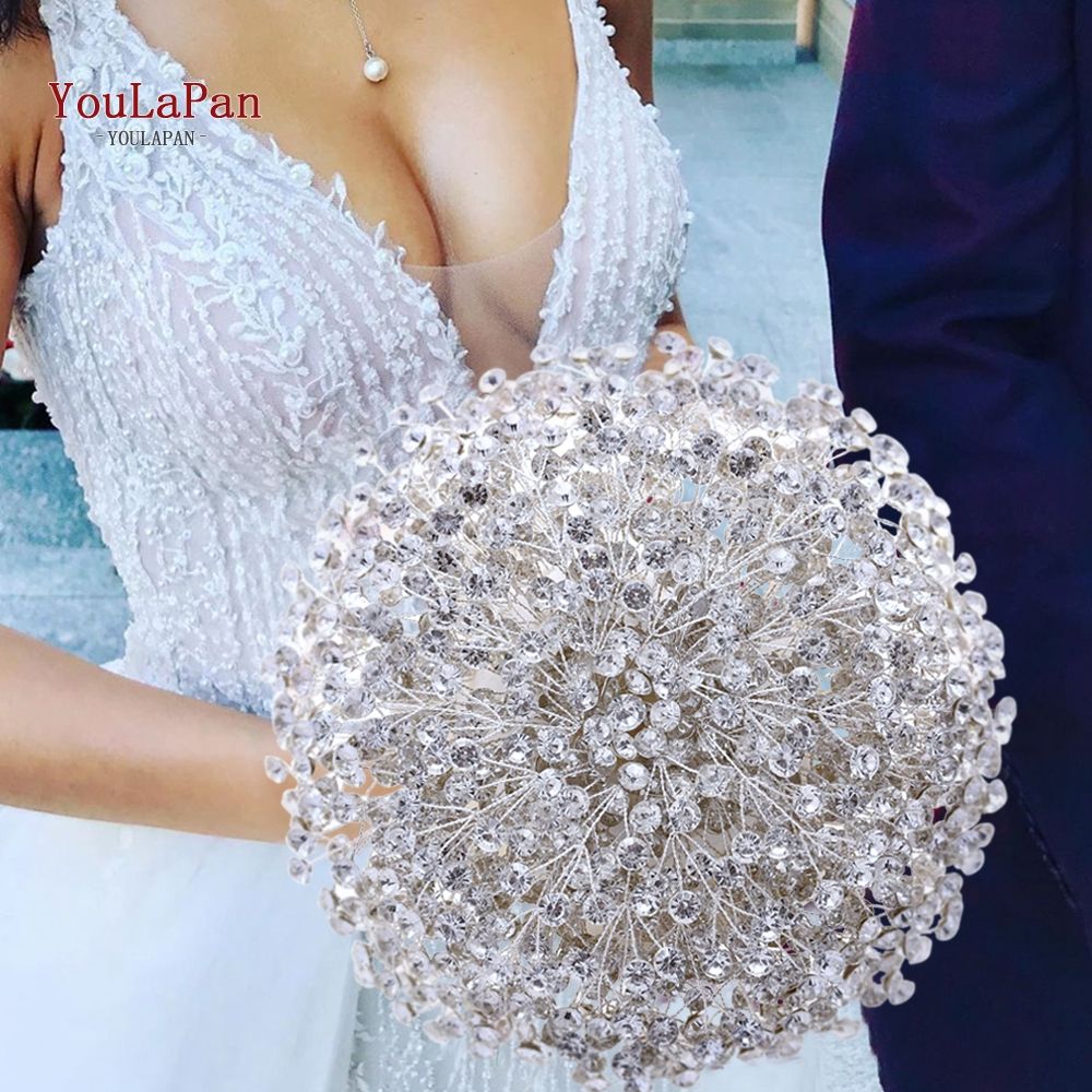 Bouquet da sposa fatto a mano con pietre preziose di diamanti, perle e argento - Bridetobe.it