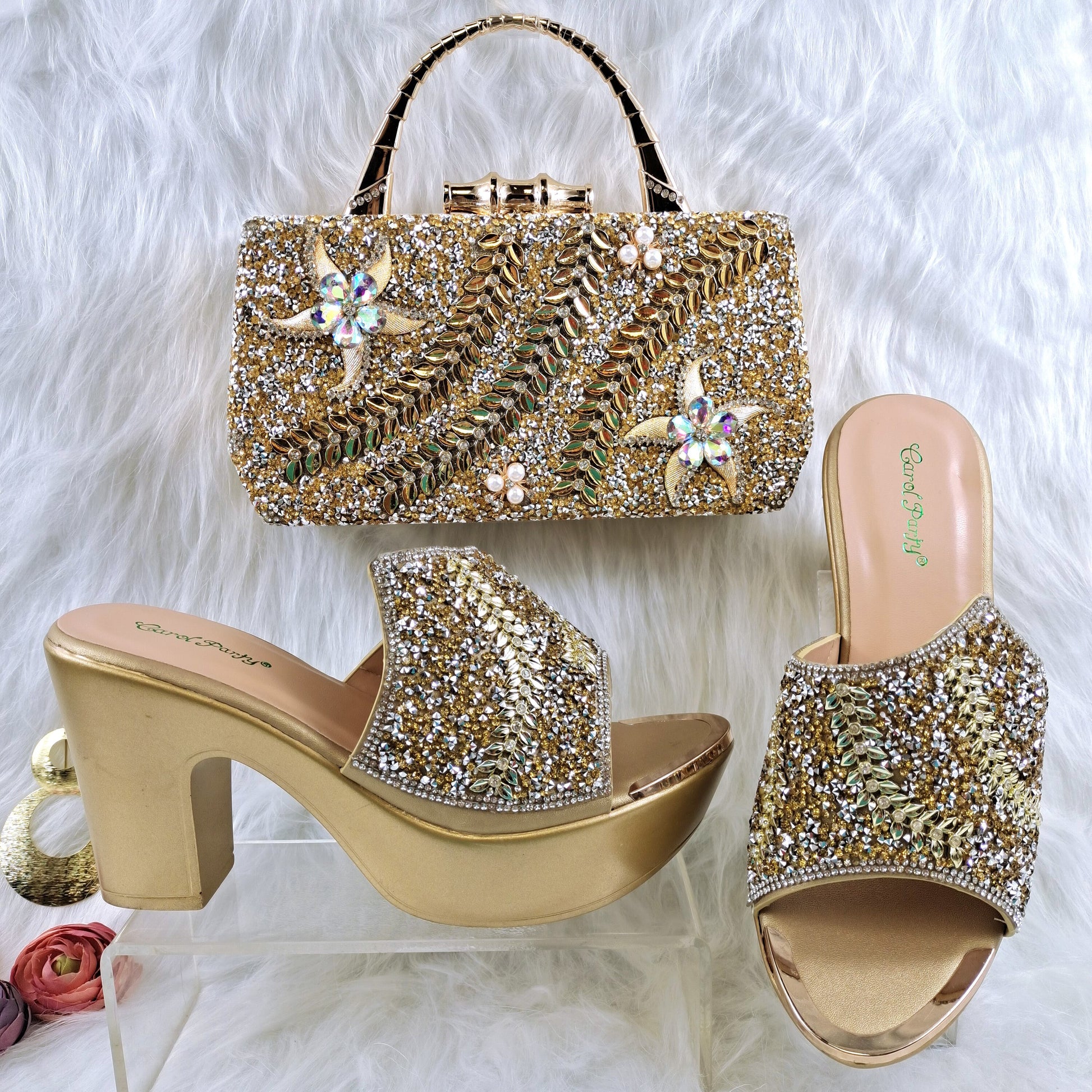 Set di scarpe e borsa fatte a mano con design elegante, comode e adatte ad ogni occasione - Bridetobe.it