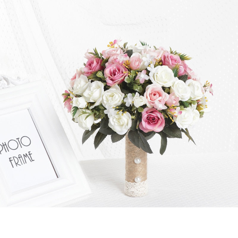 Bouquet da sposa fatto a mano in seta, poliestere e rayon - Bridetobe.it