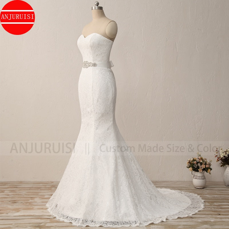 Abito da Sposa Sirena in Pizzo Bianco Elegante - Bridetobe.it