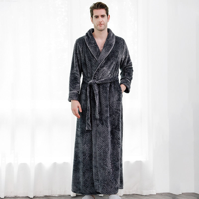 Accappatoio in morbido pile di coral fleece, spesso e caldo, con kimono termico in flanella personalizzabile con nome e data degli sposi. Perfetto come pigiama da notte per uomo e donna. - Bridetobe.it