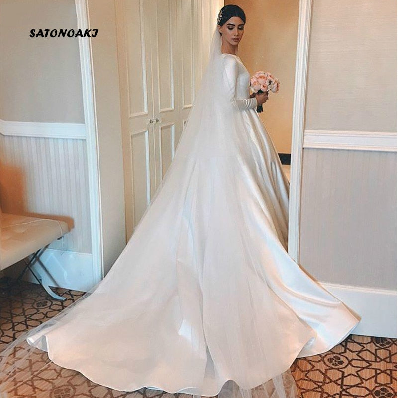 Abito da sposa in raso bianco/avorio vintage con maniche lunghe e design elegante - Bridetobe.it