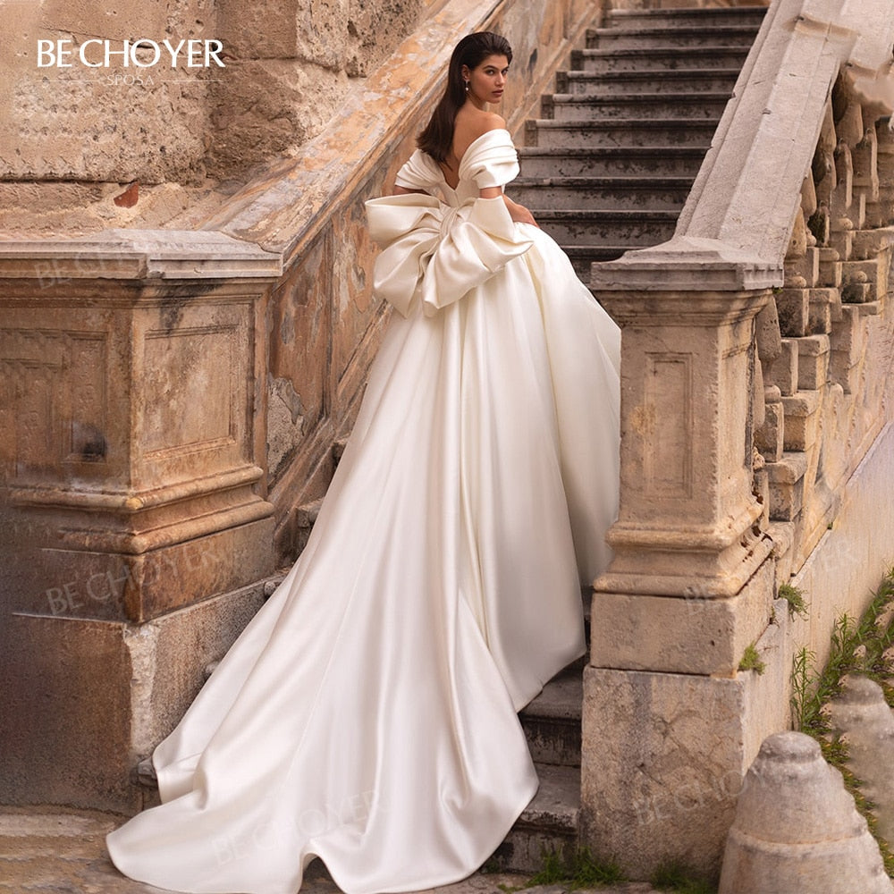 Abito da sposa staccabile Fiocco senza maniche Abito da sposa 2023 raso a cuore Linea A Corte dei treni Principessa BECHOYER EL201 Vestido de Noiva - Bridetobe.it