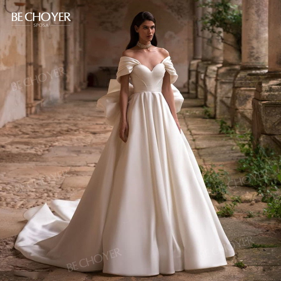 Abito da sposa staccabile Fiocco senza maniche Abito da sposa 2023 raso a cuore Linea A Corte dei treni Principessa BECHOYER EL201 Vestido de Noiva - Bridetobe.it