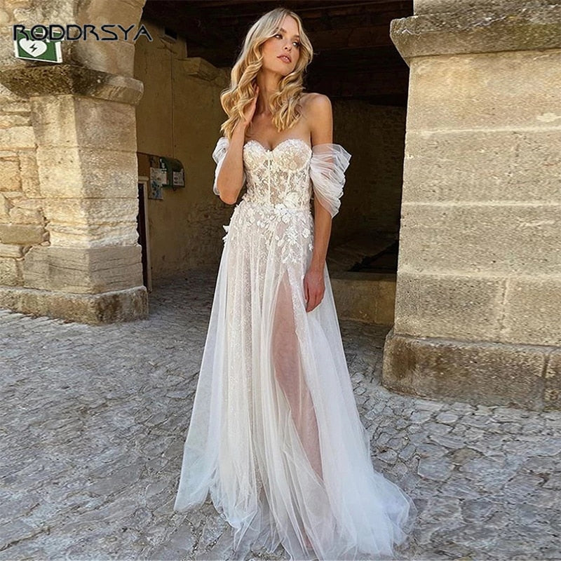 Abito Lungo da Spiaggia in Tulle Boho con Spacco, A-Linea e Pizzo Applicato - Bridetobe.it