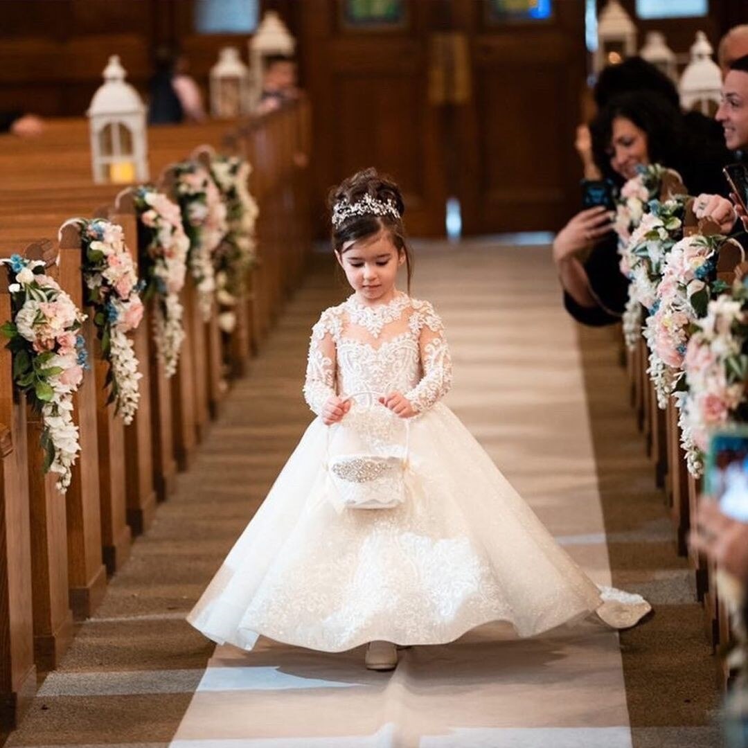 Abito elegante per bambina con maniche lunghe, bottoni sul retro e fiocco al collo - Bridetobe.it